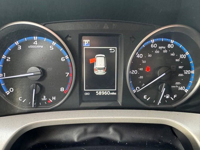 Used 2018 Toyota RAV4 LE image 12