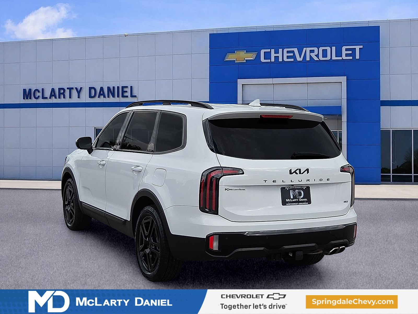 Used 2025 Kia Telluride EX X-Line AWD/4WD image 4