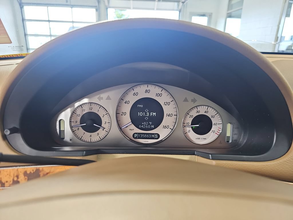 Used 2008 Mercedes-Benz E 350 4MATIC Sedan image 22