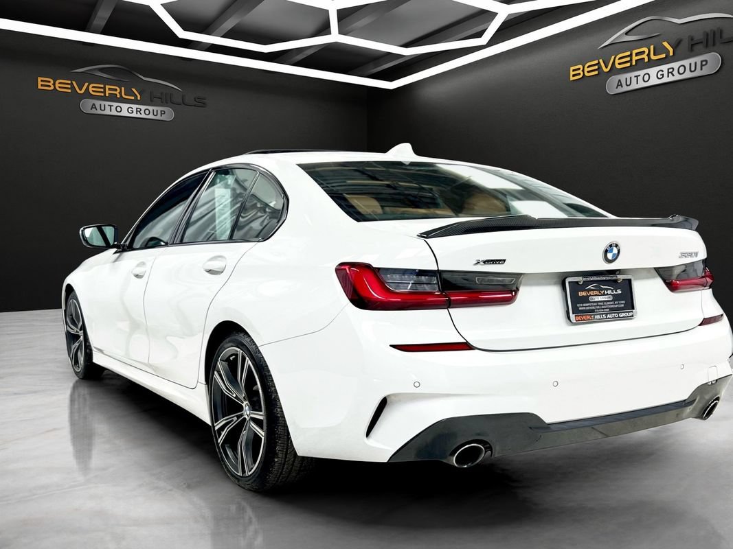 Used 2021 BMW 330i xDrive Sedan w/ M Sport Package AWD/4WD image 3
