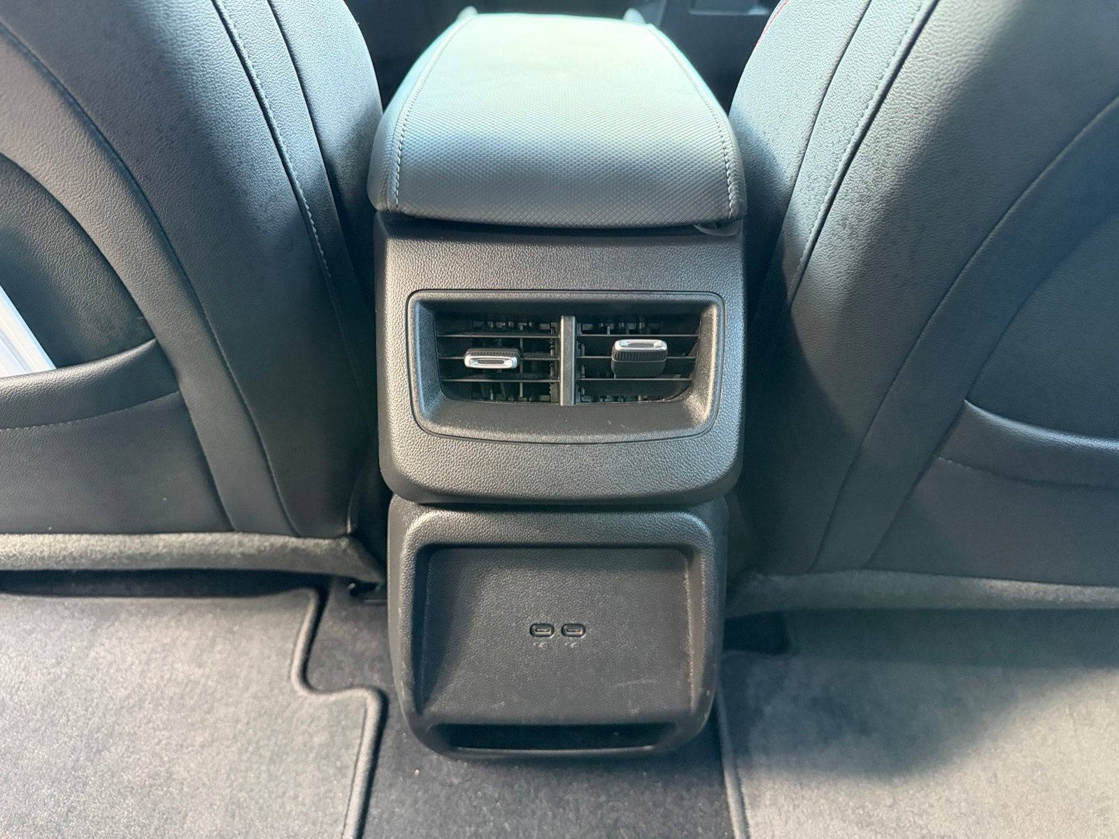 Used 2024 Chevrolet Equinox EV RS FWD image 30