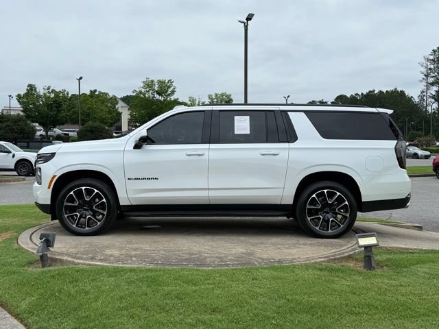 Used 2025 Chevrolet Suburban RST w/ Comfort Package RWD image 4