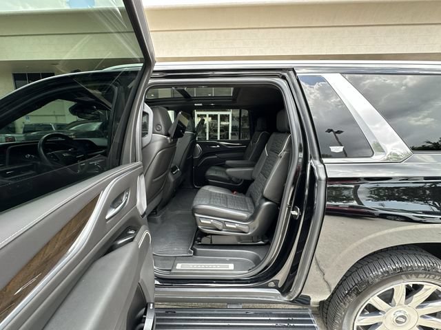 Certified 2024 Cadillac Escalade ESV Premium Luxury Platinum AWD/4WD image 28