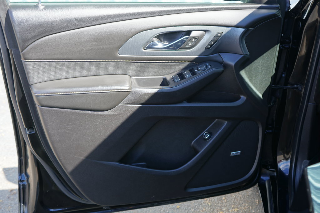 Used 2018 Chevrolet Traverse Premier w/ Redline Edition FWD image 10
