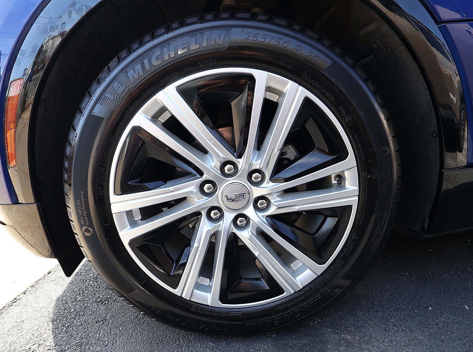 Used 2024 Cadillac Lyriq Tech AWD/4WD image 10