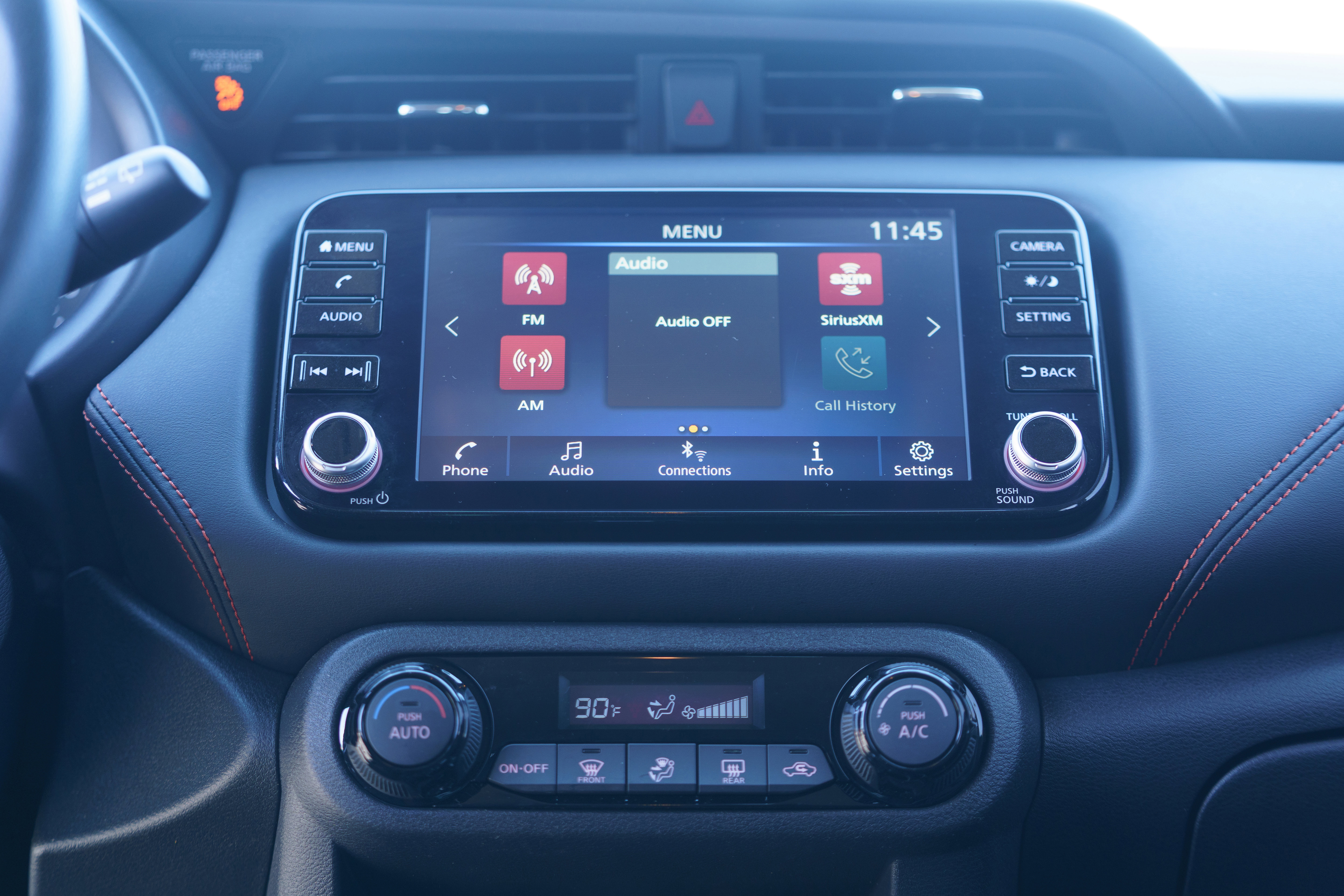 Used 2023 Nissan Kicks SR image 23