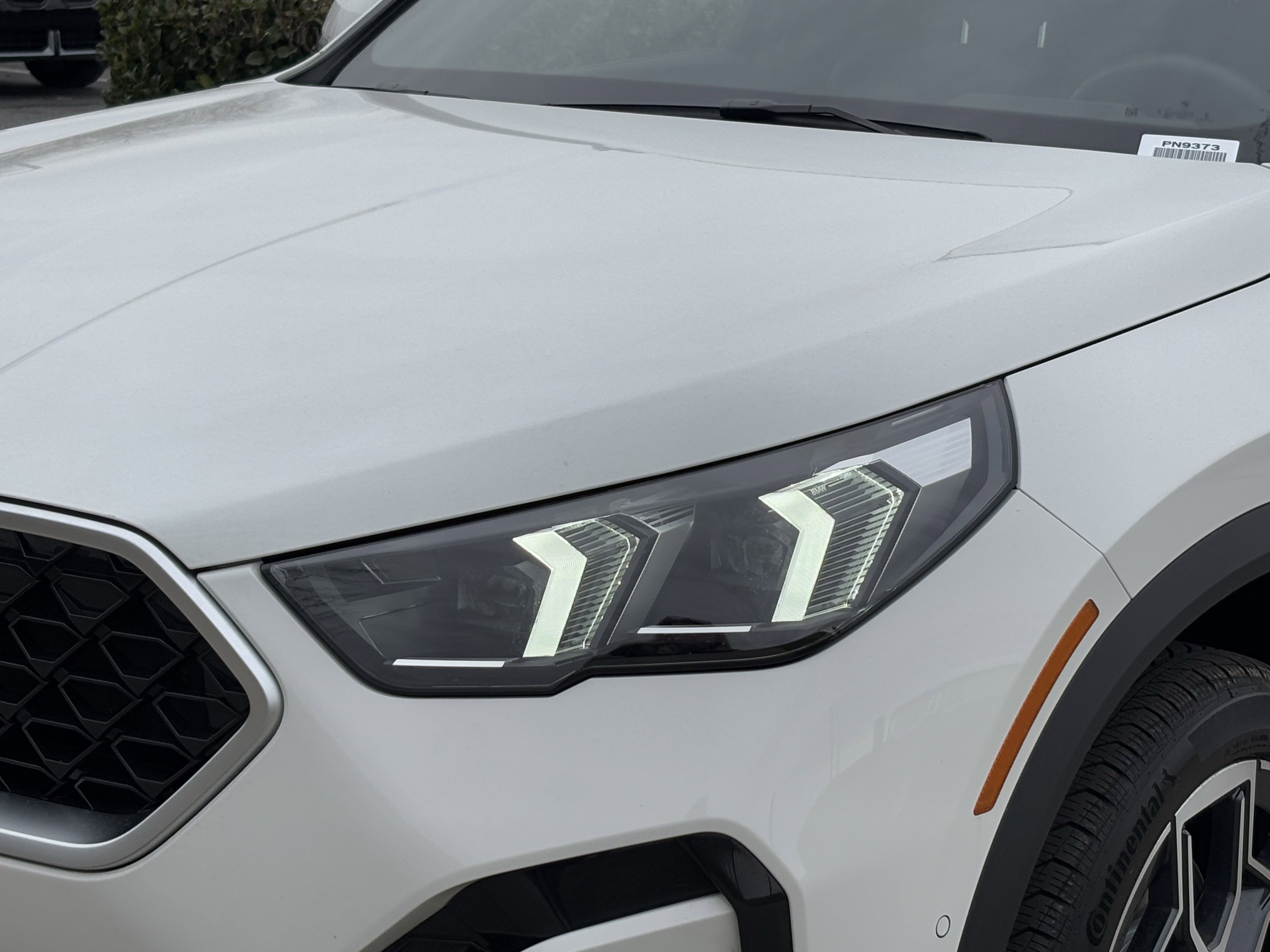 Certified 2025 BMW X2 xDrive28i image 6