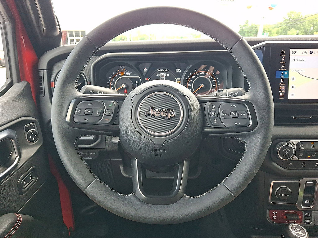 Certified 2025 Jeep Wrangler Rubicon AWD/4WD image 16