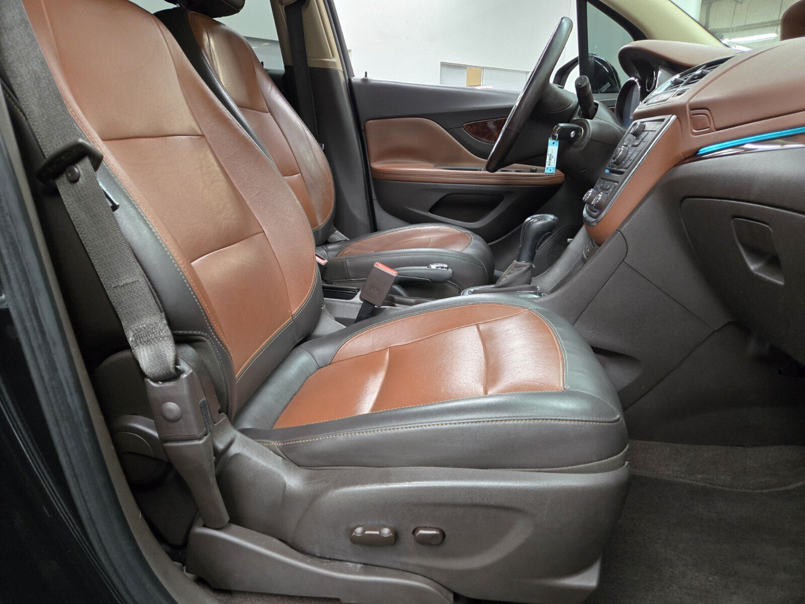 Used 2015 Buick Encore Premium w/ Experience Buick Package FWD image 13