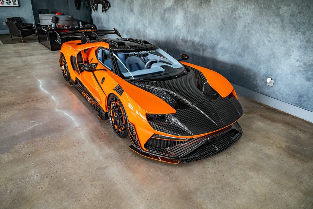 Used 2018 Ford GT RWD image 18