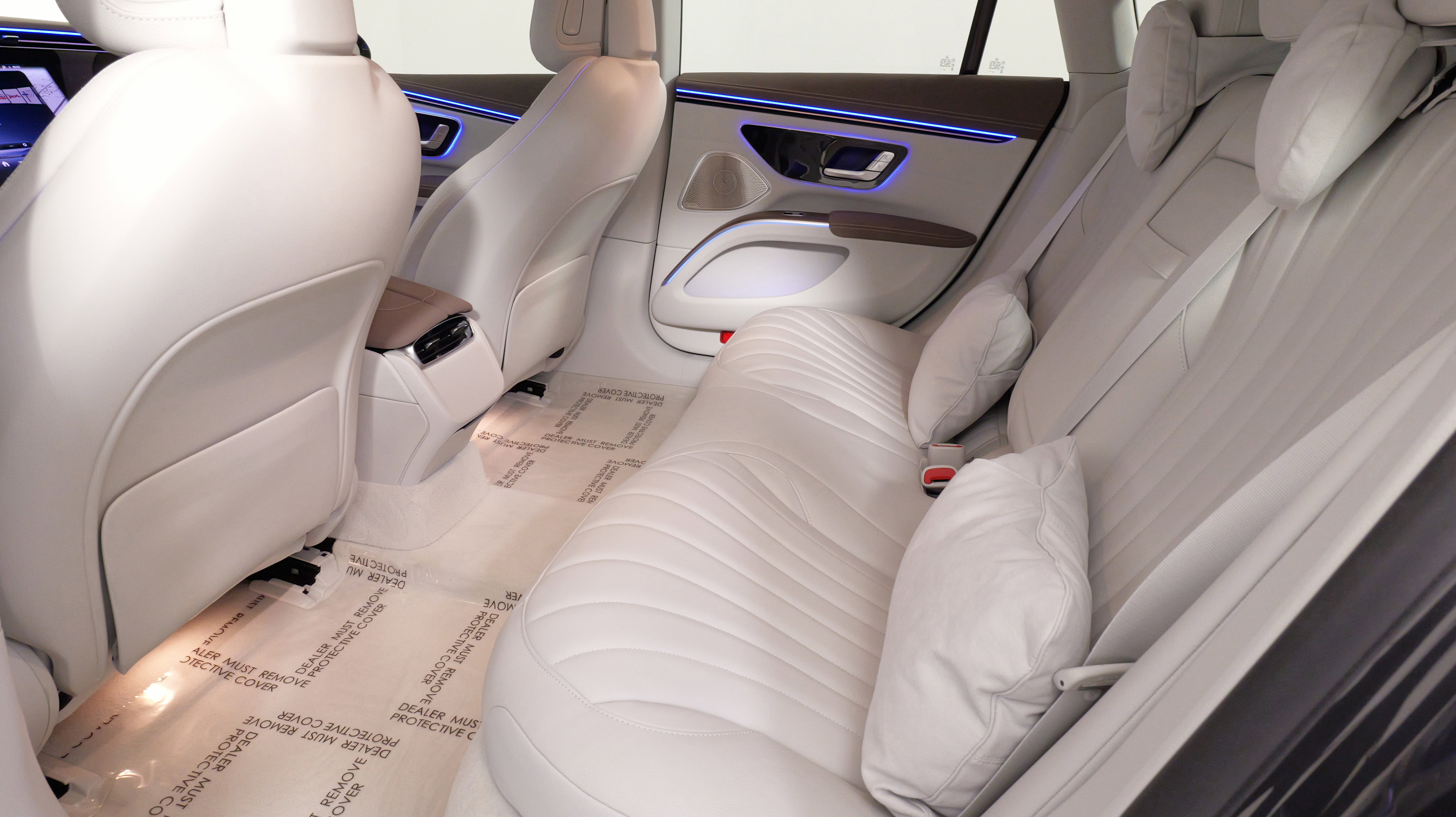 Used 2023 Mercedes-Benz EQS 580 4MATIC Sedan image 39