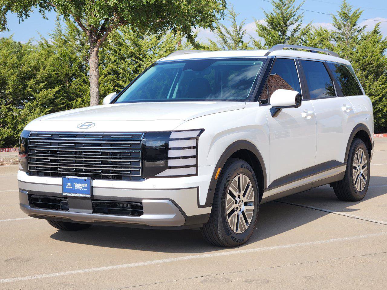 New 2027 Hyundai Palisade SEL Premium FWD image 2