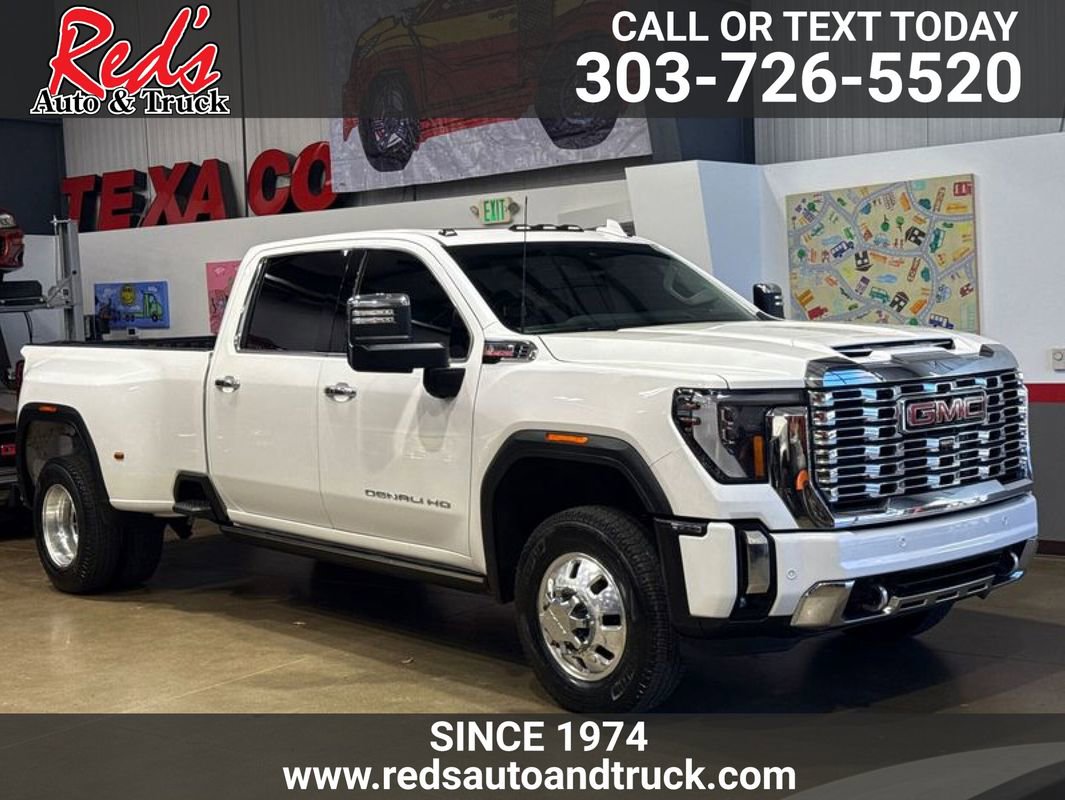 Used 2024 GMC Sierra 3500 Denali w/ Technology Package image 1
