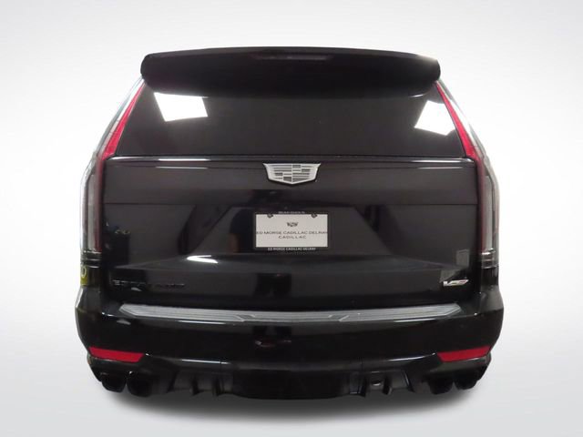 Certified 2024 Cadillac Escalade ESV V w/ LPO, ONYX Package AWD/4WD image 4