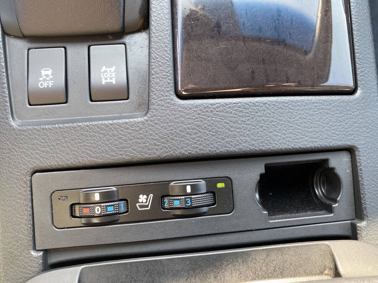 Used 2013 Lexus RX 350 AWD w/ Navigation Pkg image 32