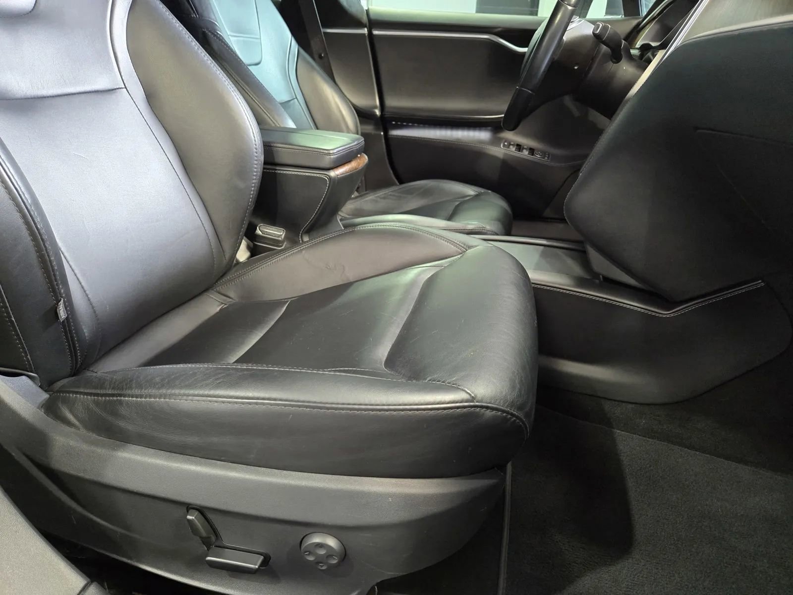 Used 2016 Tesla Model S 75 RWD image 6