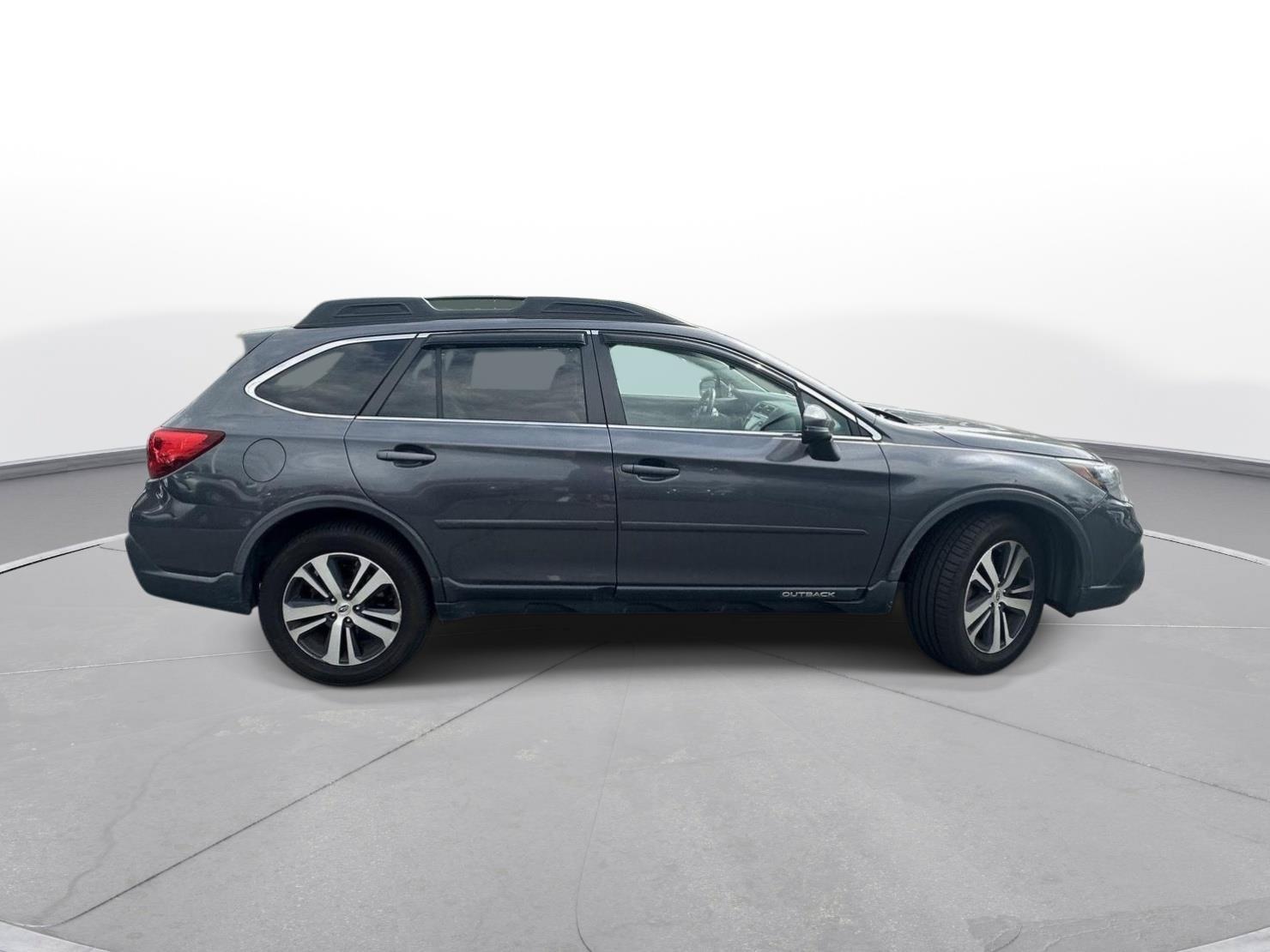 Used 2019 Subaru Outback 2.5i Limited AWD/4WD image 5