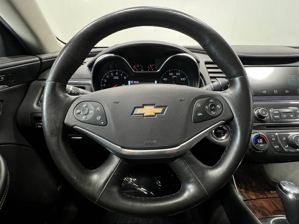 Used 2015 Chevrolet Impala LTZ FWD image 23