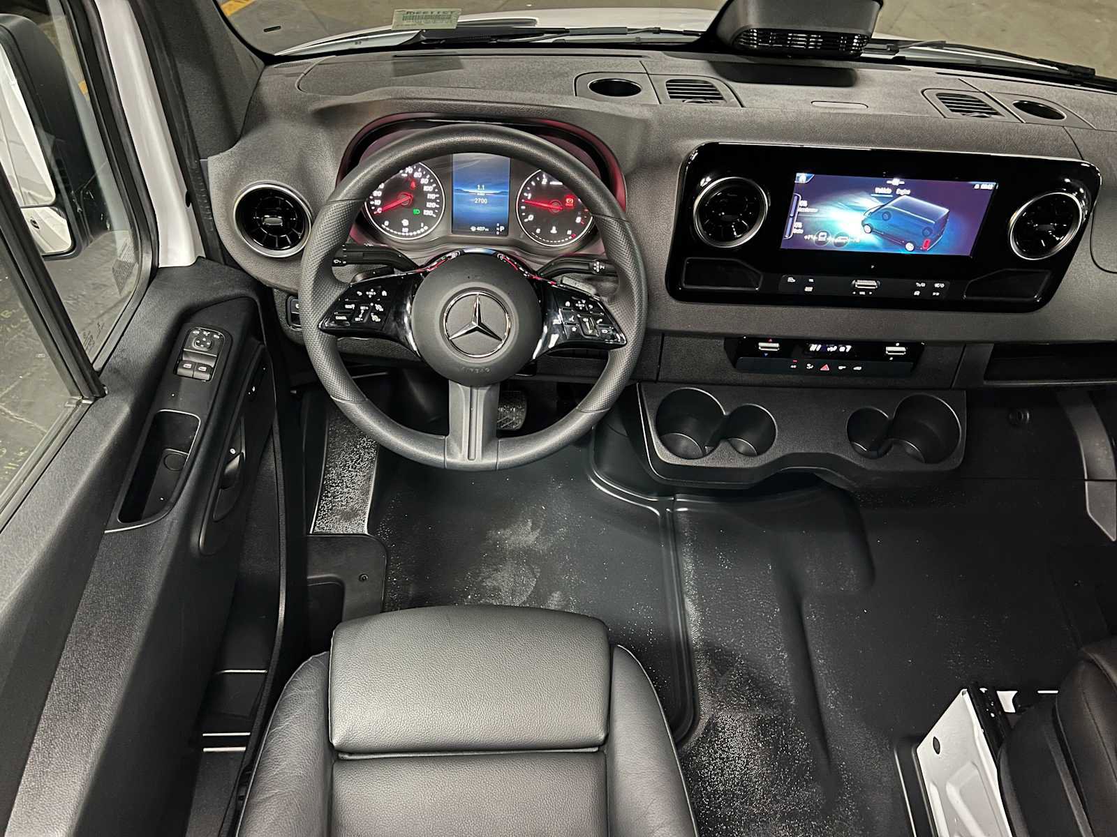 Used 2025 Mercedes-Benz Sprinter 2500 image 39