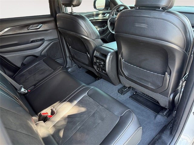 Used 2023 Jeep Grand Cherokee Altitude image 27