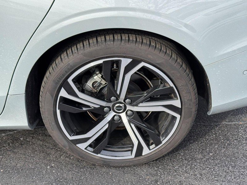 Certified 2024 Volvo S60 B5 Plus w/ Climate Package image 8
