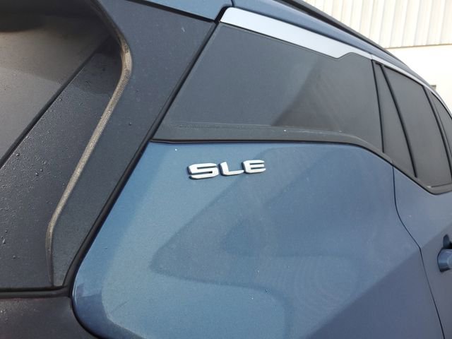 Used 2024 GMC Terrain SLE w/ Driver Convenience Package image 8