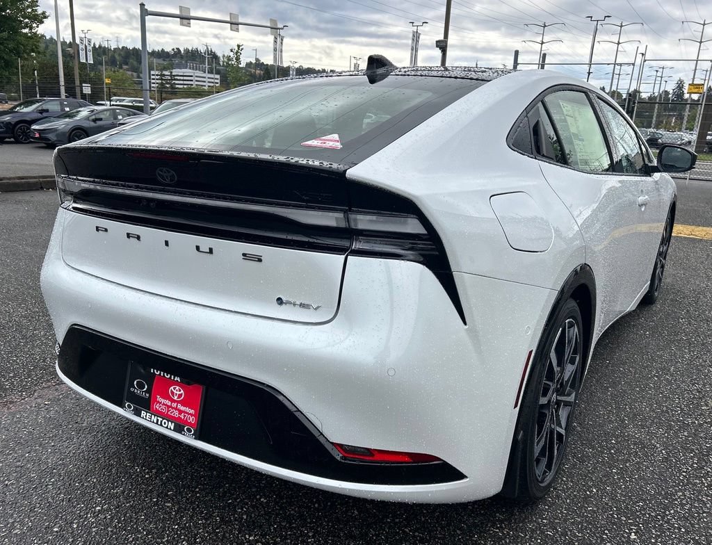 New 2027 Toyota Prius Plug-In Hybrid w/ Limited Premium Package FWD image 5
