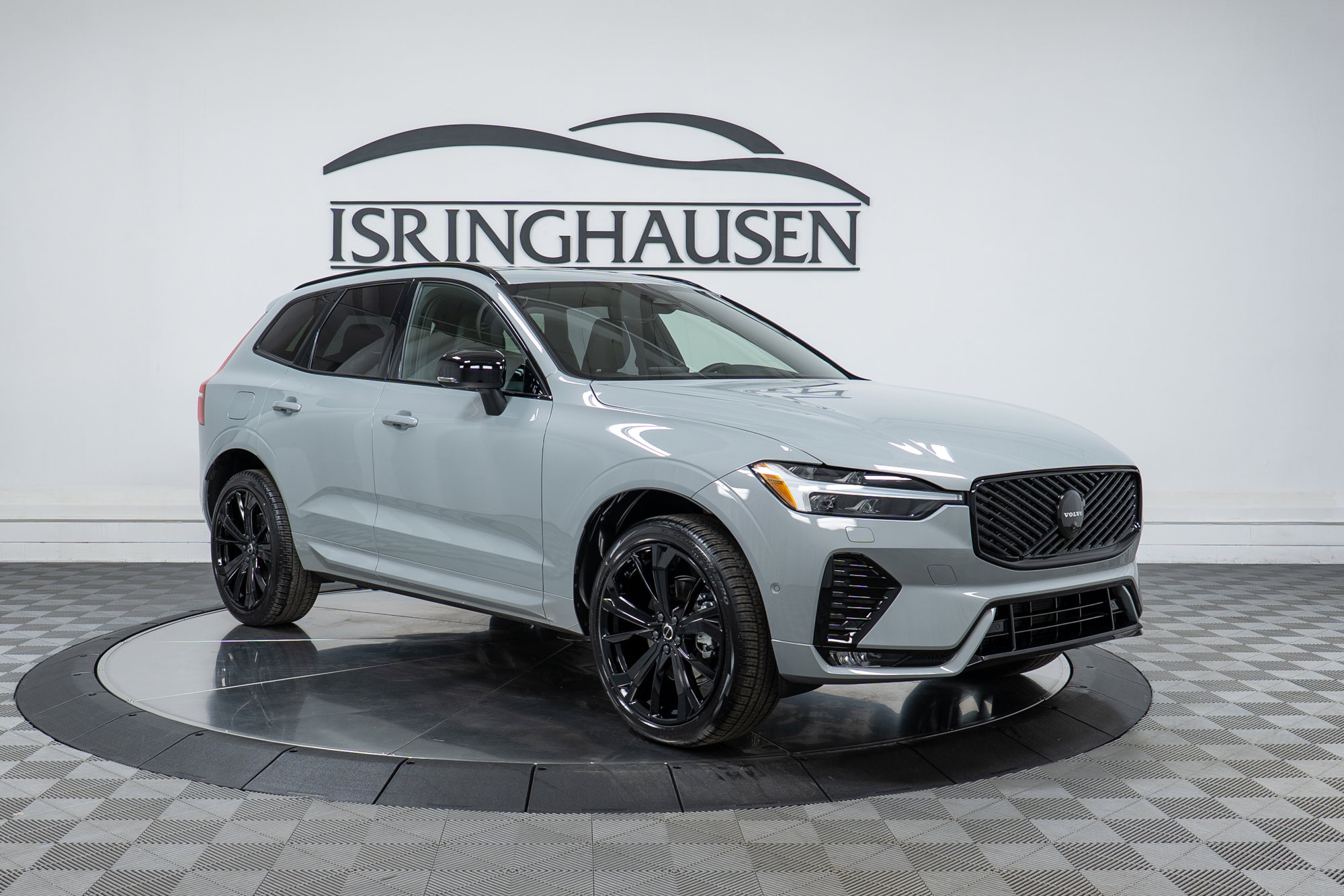 New 2026 Volvo XC60 B5 Ultra w/ Climate Package image 3