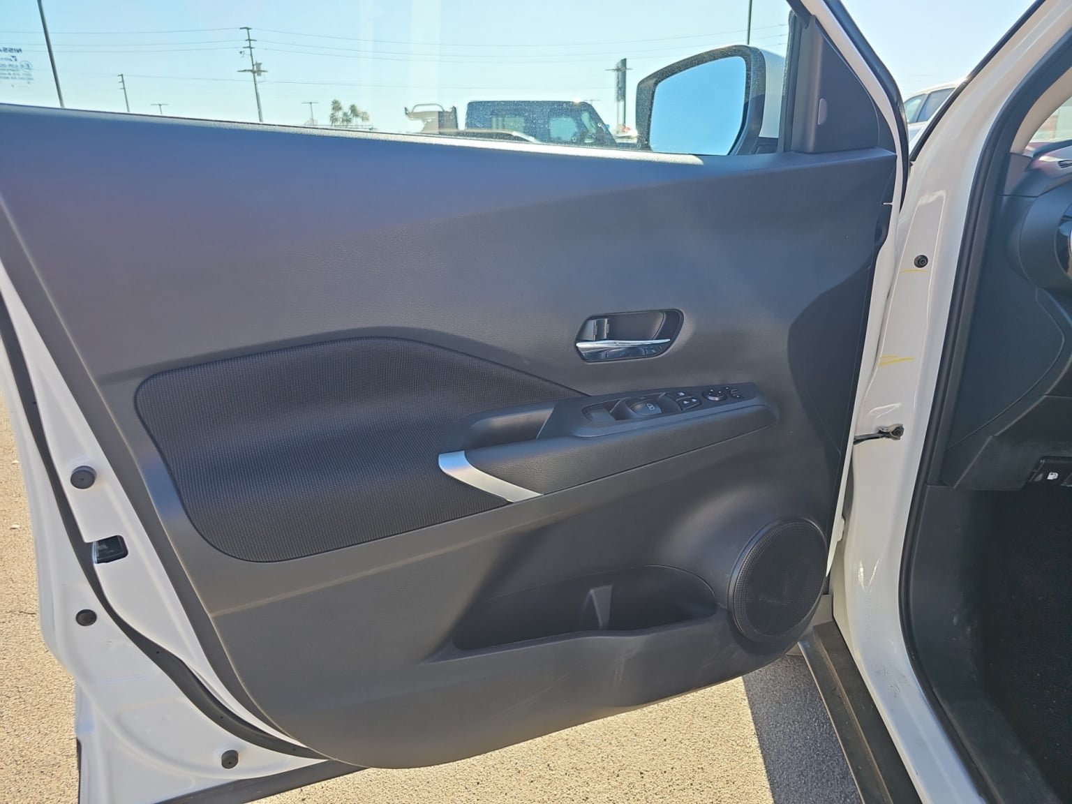 Used 2024 Nissan Kicks SV FWD image 11