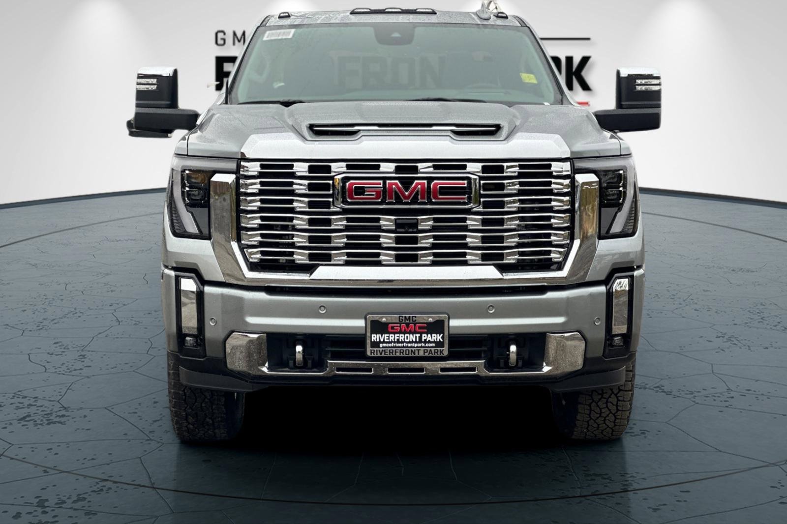 New 2026 GMC Sierra 2500 Denali w/ Denali Reserve Package image 8