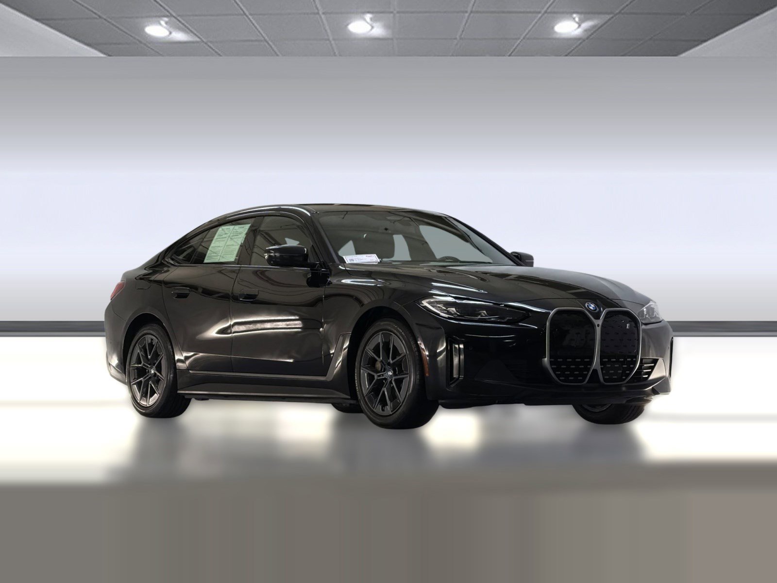 Used 2023 BMW i4 eDrive35 image 7