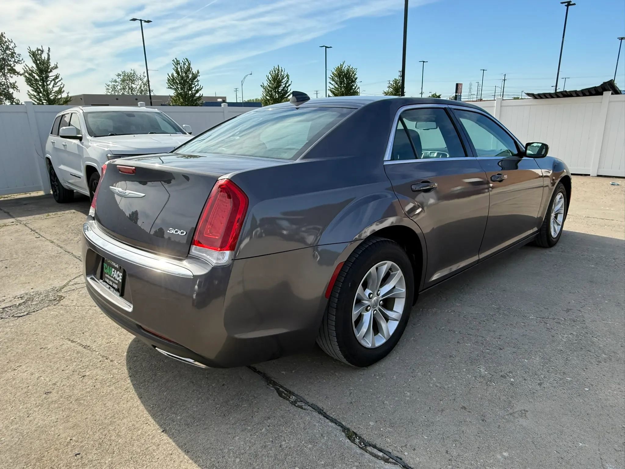Used 2019 Chrysler 300 Touring RWD image 15