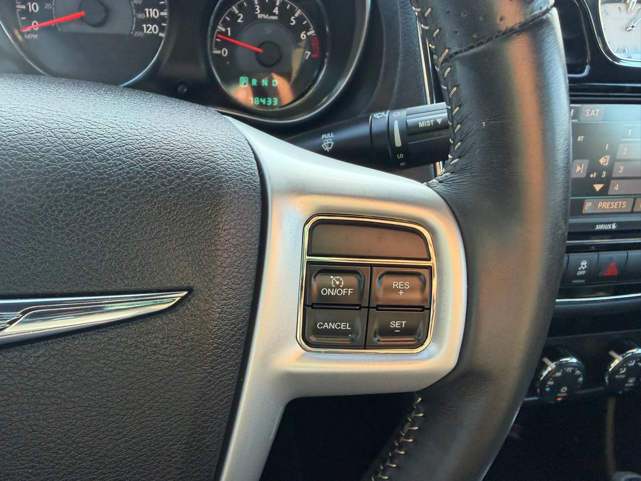 Used 2014 Chrysler 200 Limited w/ Sun/Sound Group image 17