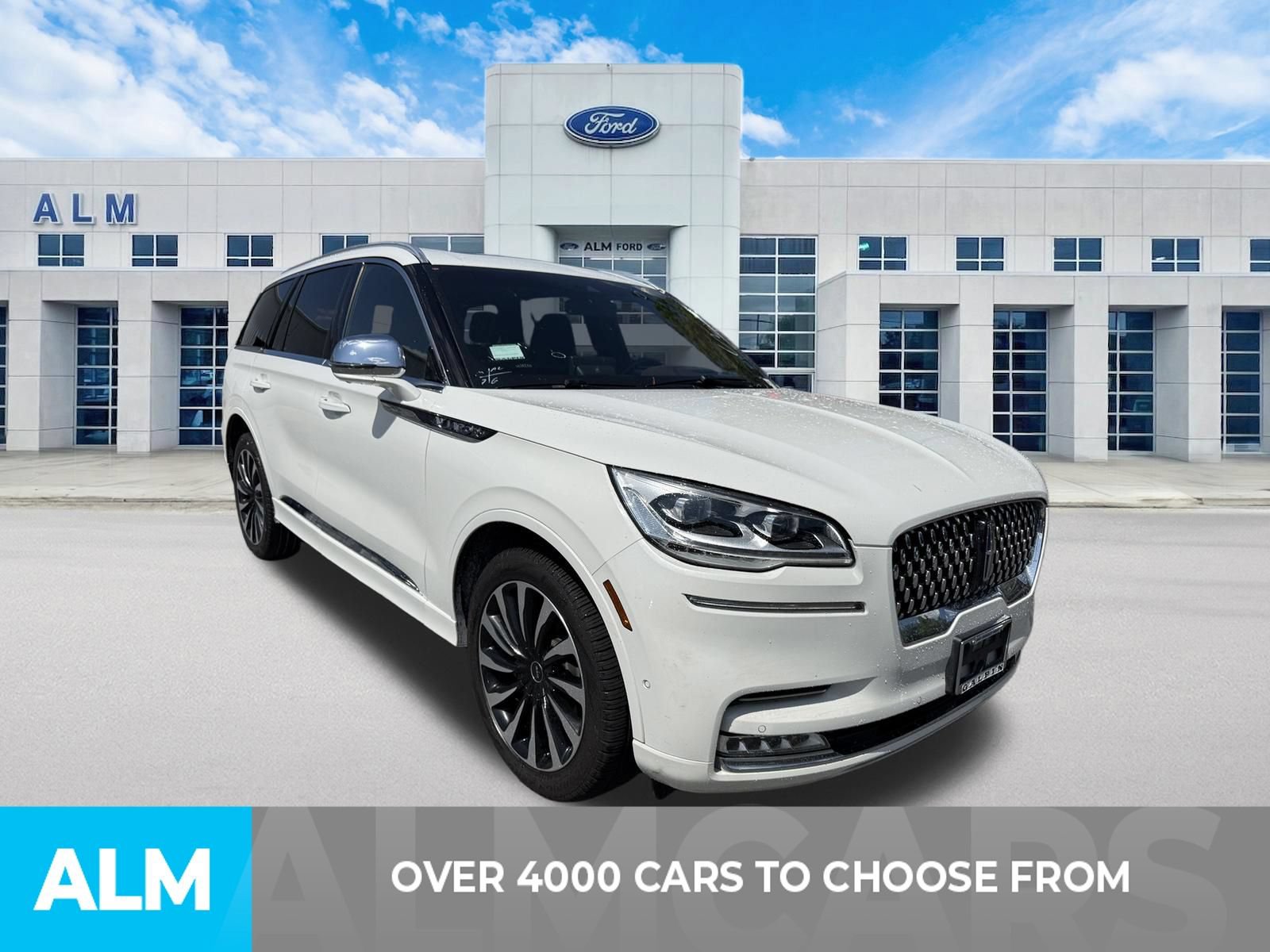 Used 2022 Lincoln Aviator Black Label Grand Touring w/ Class IV Trailer Tow Package AWD/4WD image 2