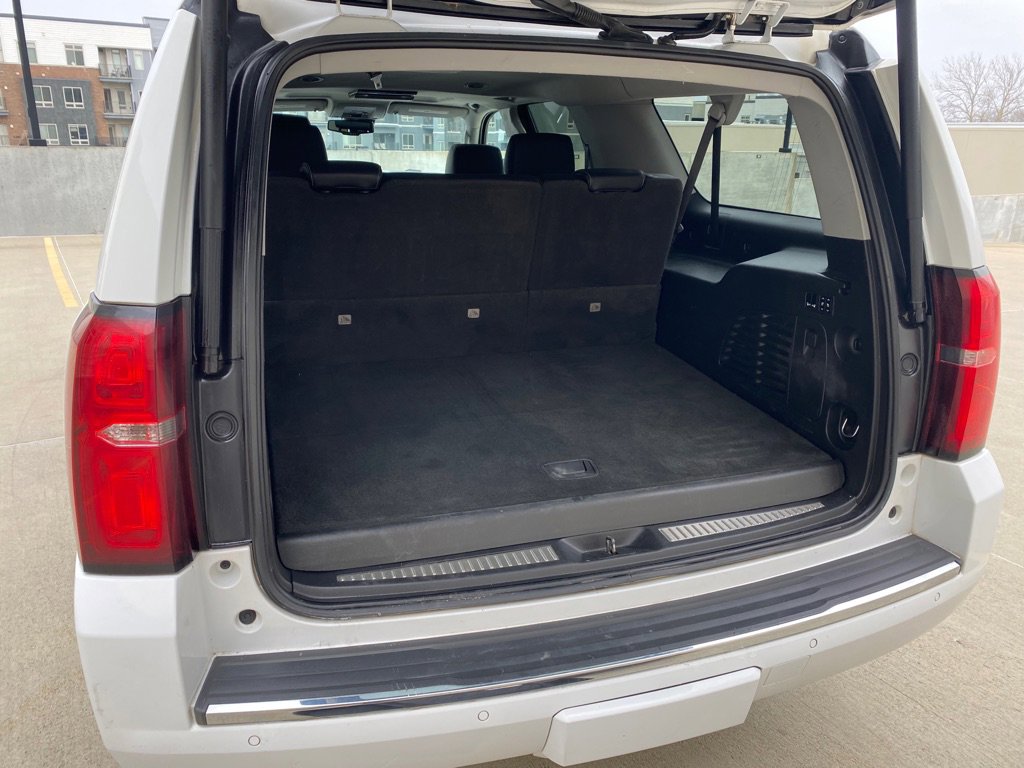 Used 2020 Chevrolet Suburban Premier AWD/4WD image 13