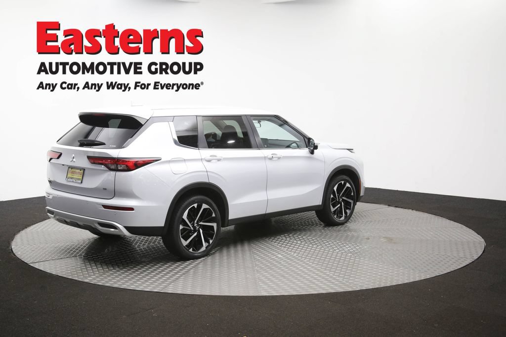 Used 2024 Mitsubishi Outlander SE AWD/4WD image 42