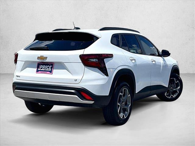 Used 2025 Chevrolet Trax LT w/ Driver Confidence Package FWD video 2