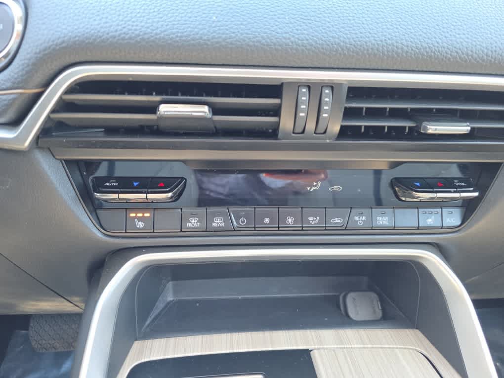 Used 2024 MAZDA CX-90 Plug-In Hybrid w/ Preferred AWD/4WD image 18