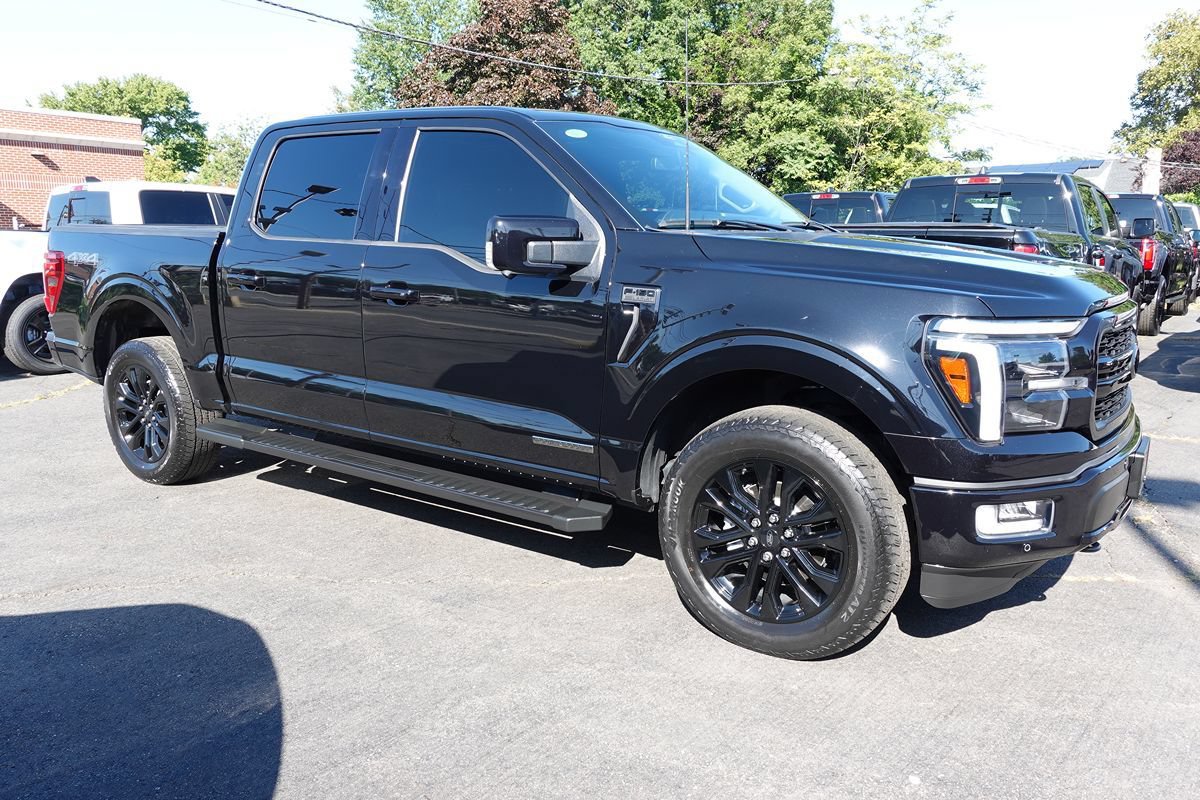 Used 2024 Ford F150 Lariat w/ Equipment Group 502A High AWD/4WD image 4