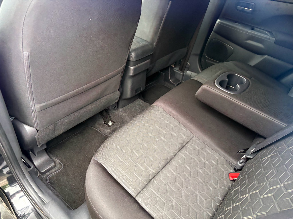 Used 2025 Mitsubishi Outlander Sport ES AWD/4WD image 16