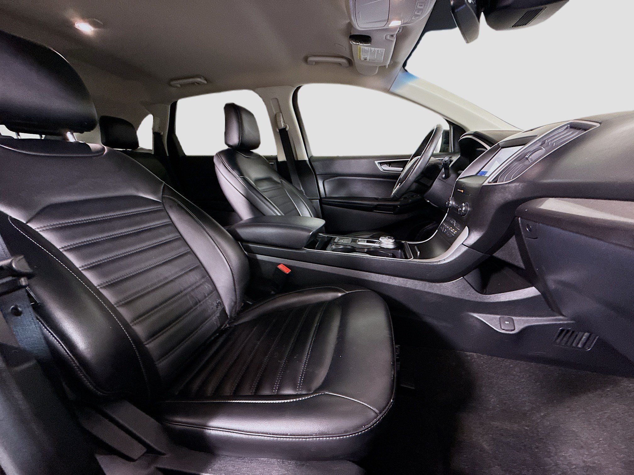 Used 2020 Ford Edge SEL FWD image 29