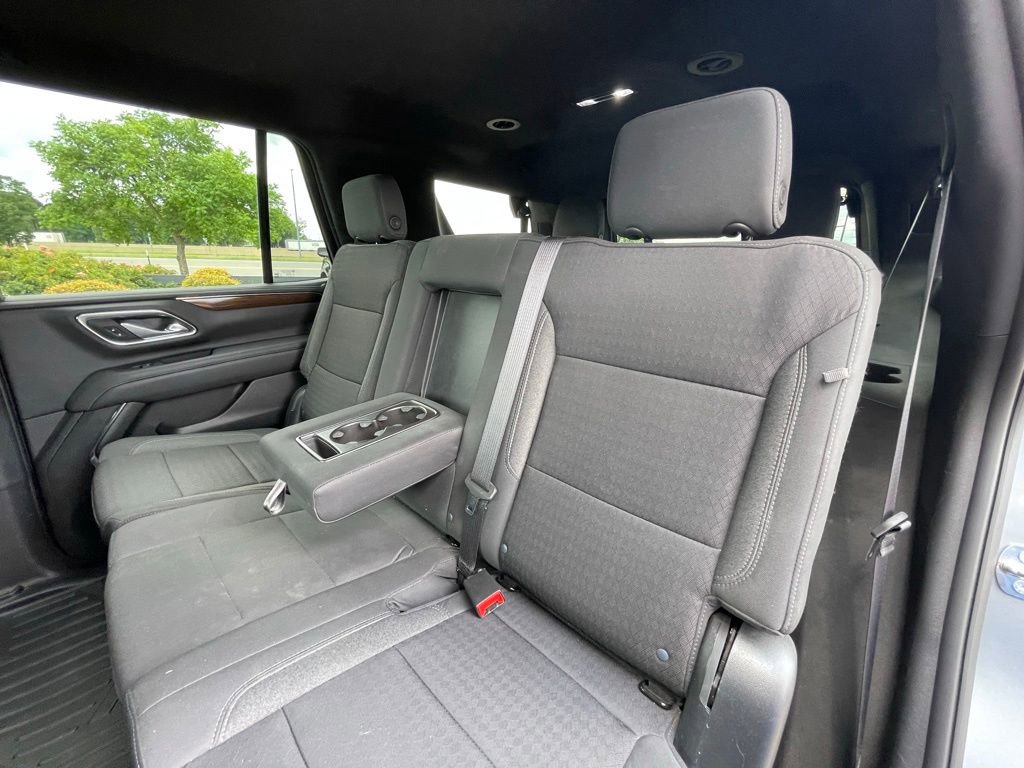 Used 2023 GMC Yukon SLE AWD/4WD image 26