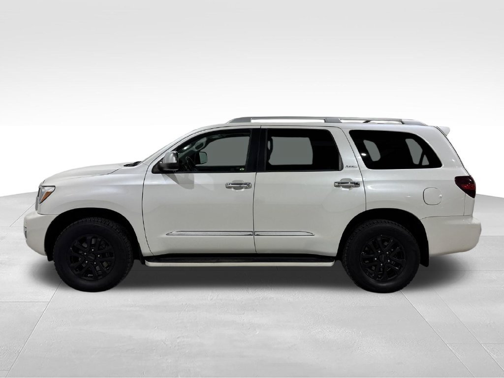 Used 2018 Toyota Sequoia Platinum AWD/4WD image 14