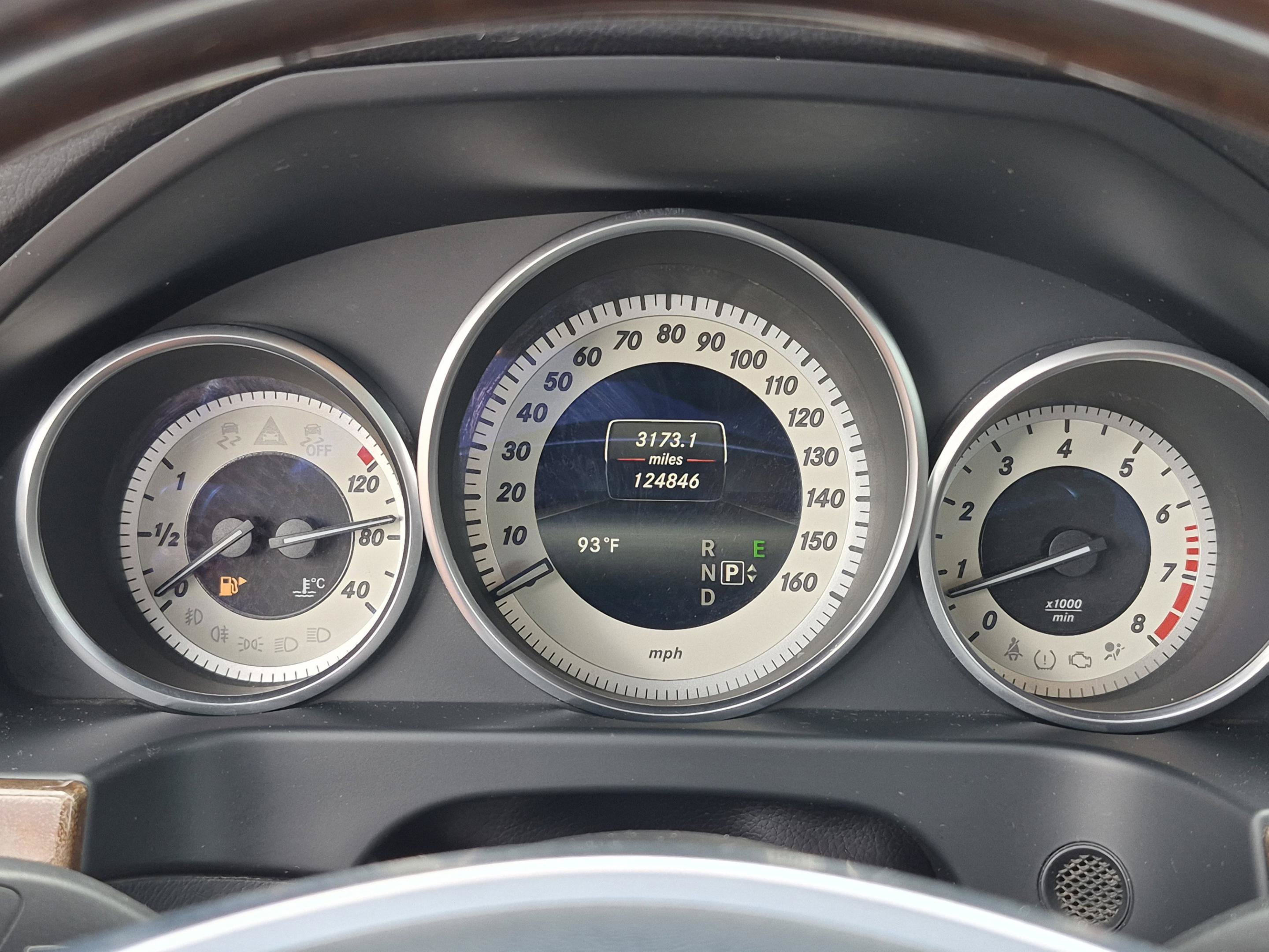 Used 2015 Mercedes-Benz E 350 4MATIC Wagon image 35