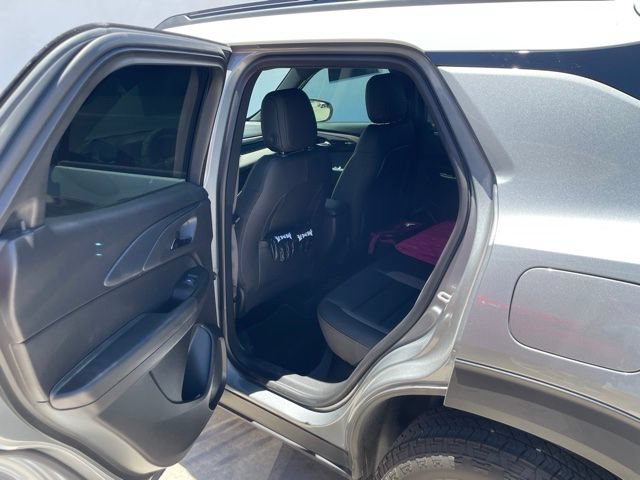 Certified 2025 Chevrolet TrailBlazer ACTIV w/ Driver Confidence Package FWD image 5
