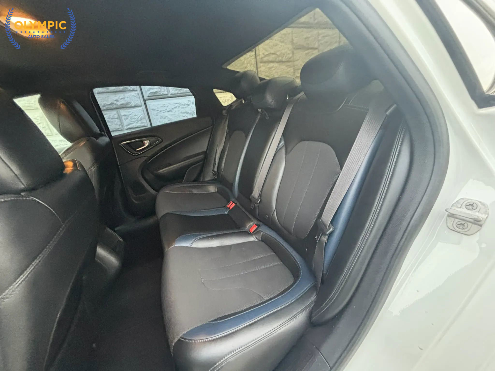 Used 2015 Chrysler 200 S image 38