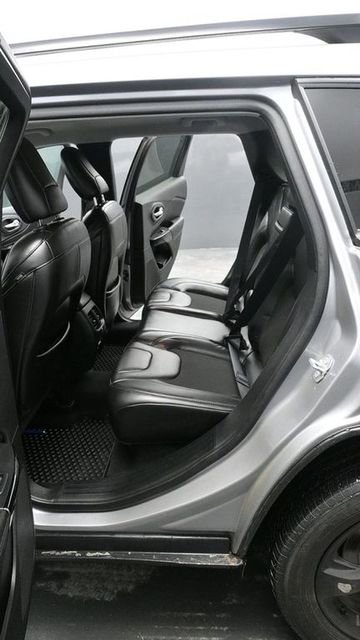 Used 2019 Jeep Cherokee Latitude Plus image 11