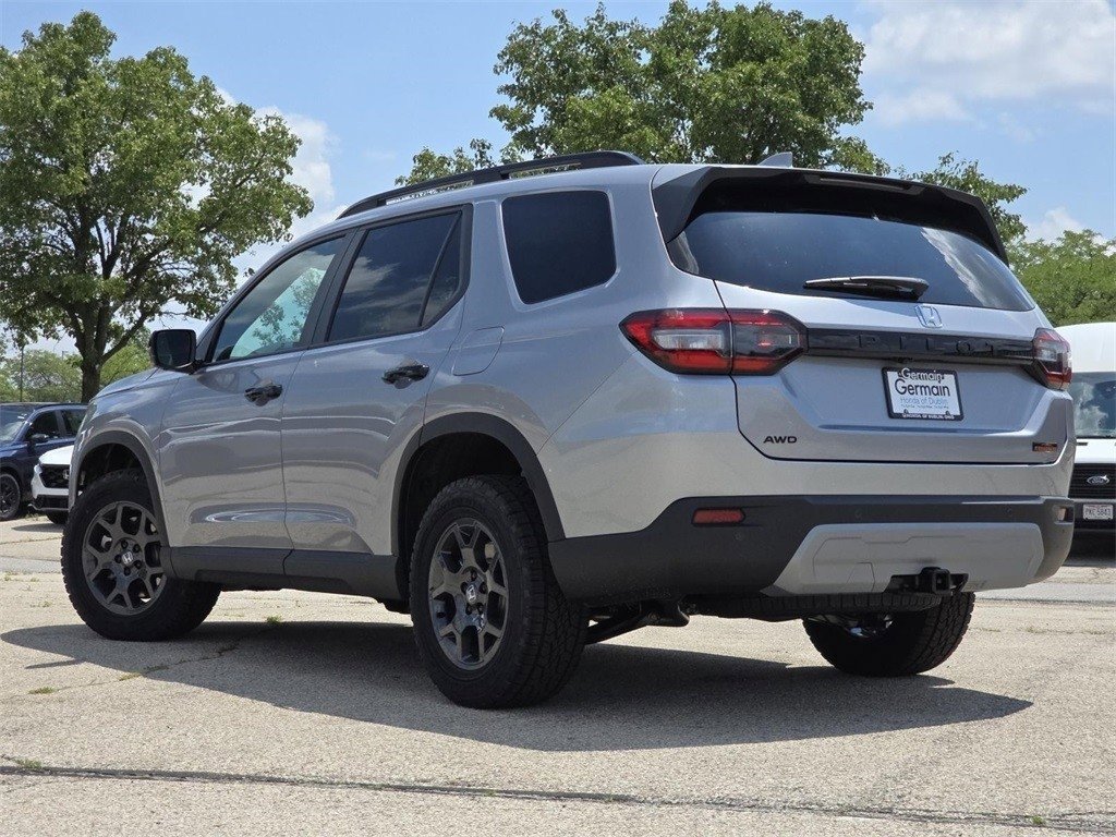 New 2025 Honda Pilot TrailSport image 17