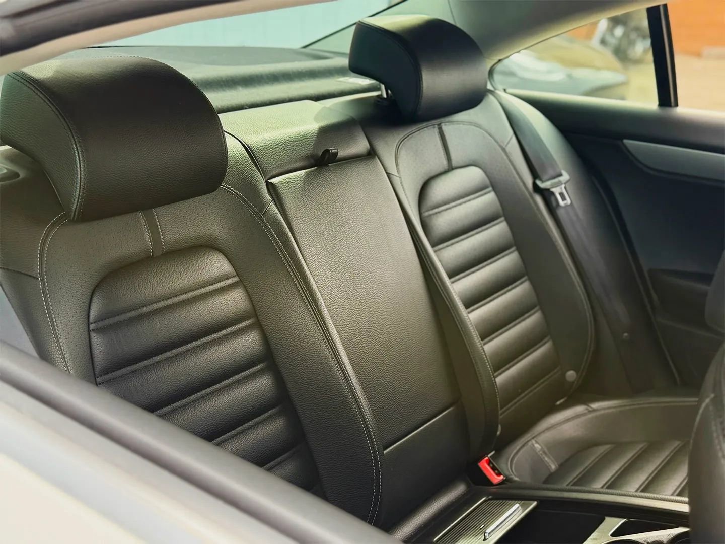 Used 2012 Volkswagen CC Sport image 12