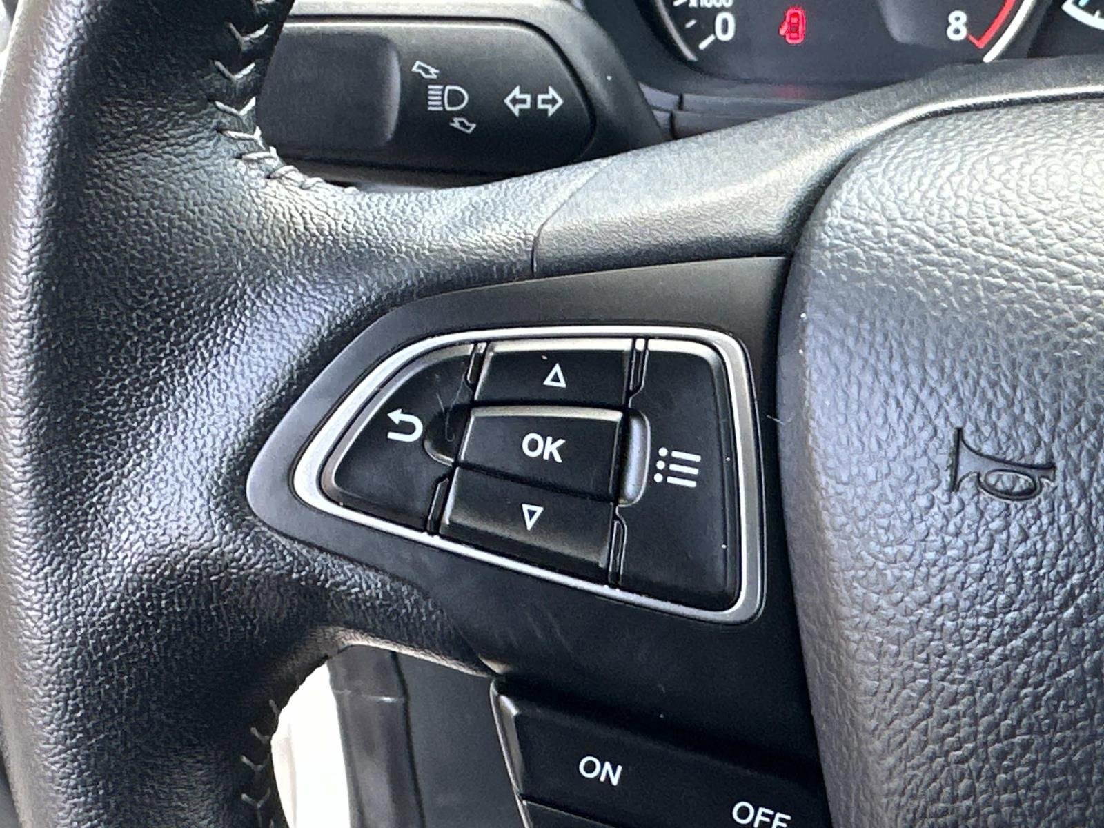 Used 2019 Ford EcoSport SES w/ SES Black Appearance Package image 18